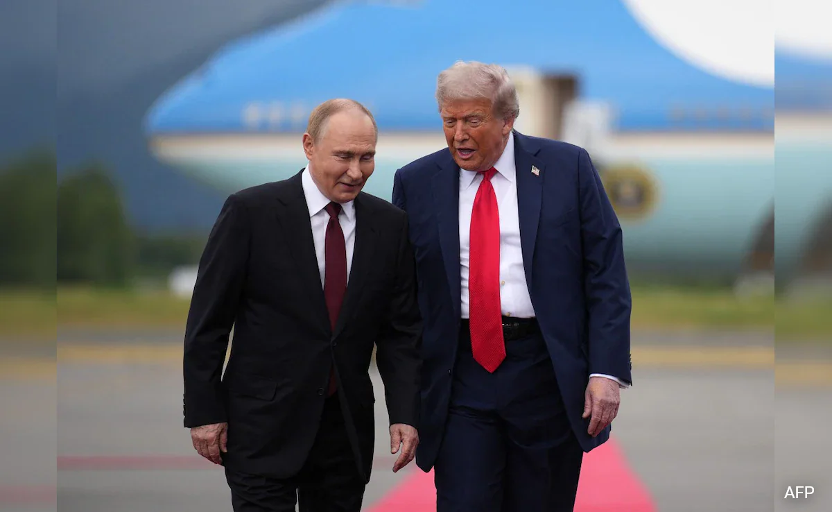 Putin Forced to Pay $250,000 in Cash to Refuel in Alaska Due to Sanctions: A Stark Reminder of Geopolitical Tensions