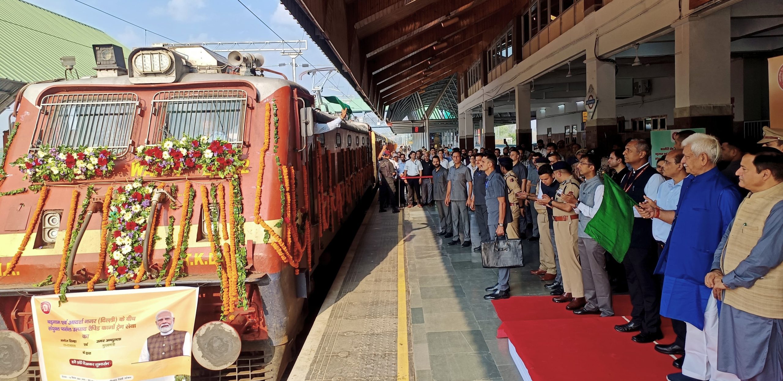 LG Manoj Sinha Flags Off Kashmir’s First Apple Parcel Train: A Lifeline for Farmers and a Leap for the Valley's Economy