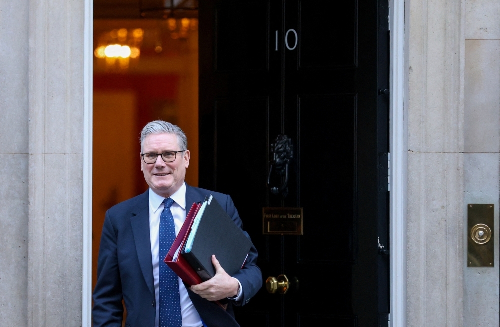 Labour to Introduce Bill Resetting UK‑EU Ties, Rekindling Brexit Debates