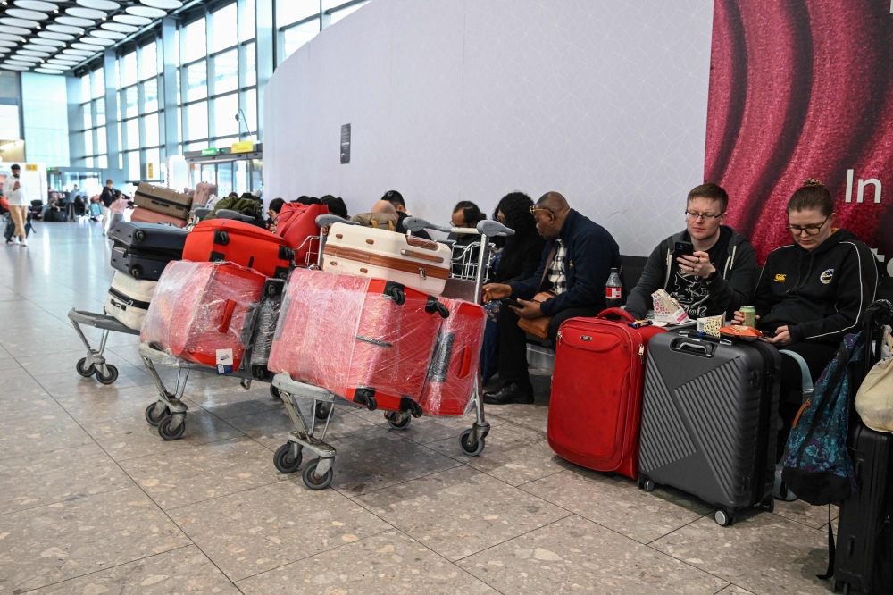 UK Mobilizes Rapid Response Teams to Support 300,000 British Nationals in Gulf Region
