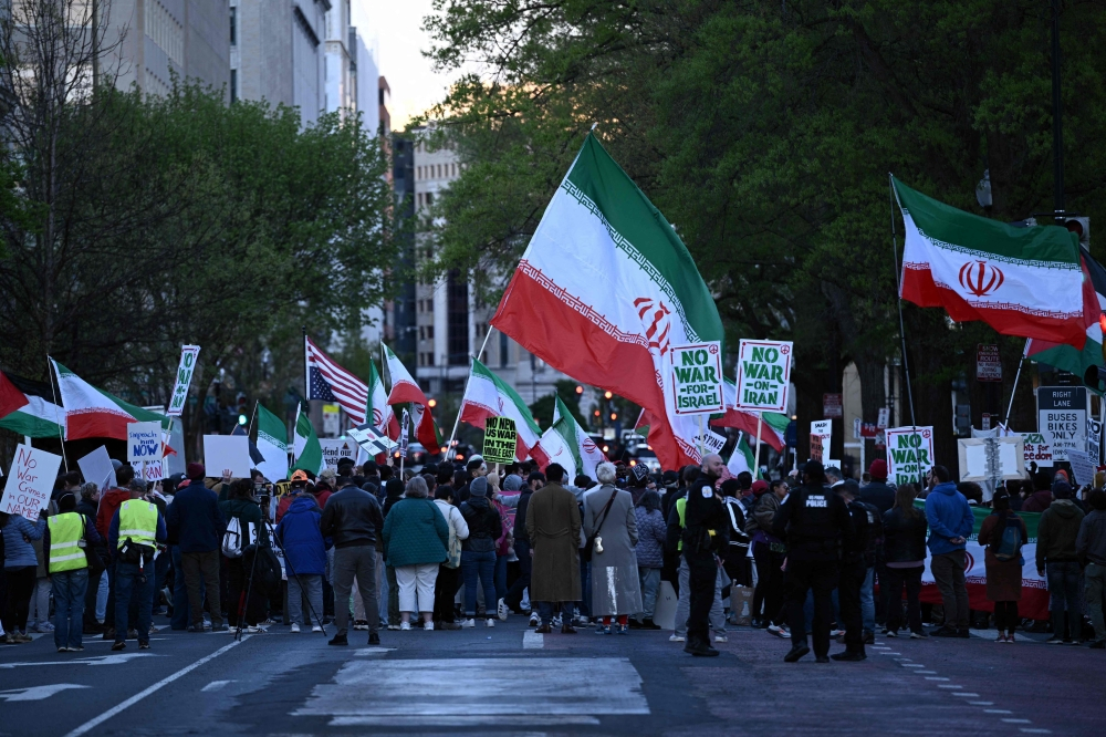 US and Iran Agree to Temporary Ceasefire as Tensions Ease and Strait of Hormuz Reopens