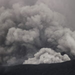 Indonesia’s Mount Lewotobi Laki-Laki Erupts Repeatedly, Airport Operations Suspended as Ash Clouds Rise